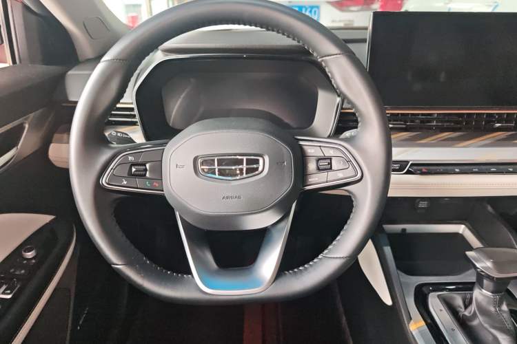 Used Geely Auto Emgrand L 2022 1.4T CVT Flagship Edition Interior 8
