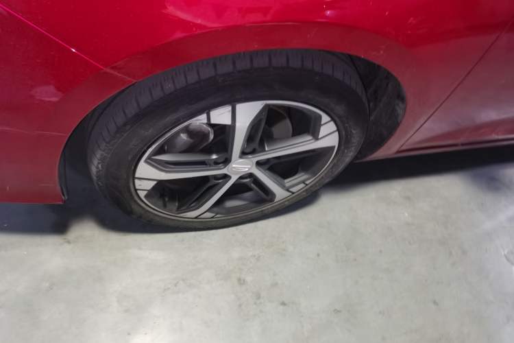Used Geely Auto Emgrand L 2022 1.4T CVT Flagship Edition Left Front Wheel Hub