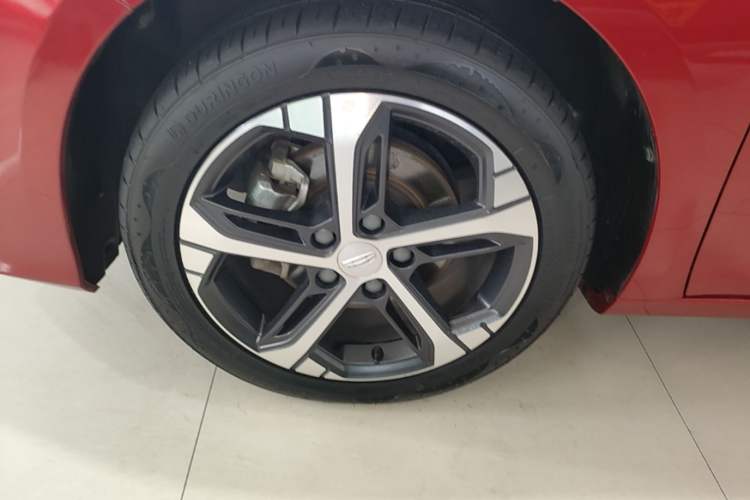Used Geely Auto Emgrand L 2022 1.4T CVT Ultimate Model Left Front Wheel Hub