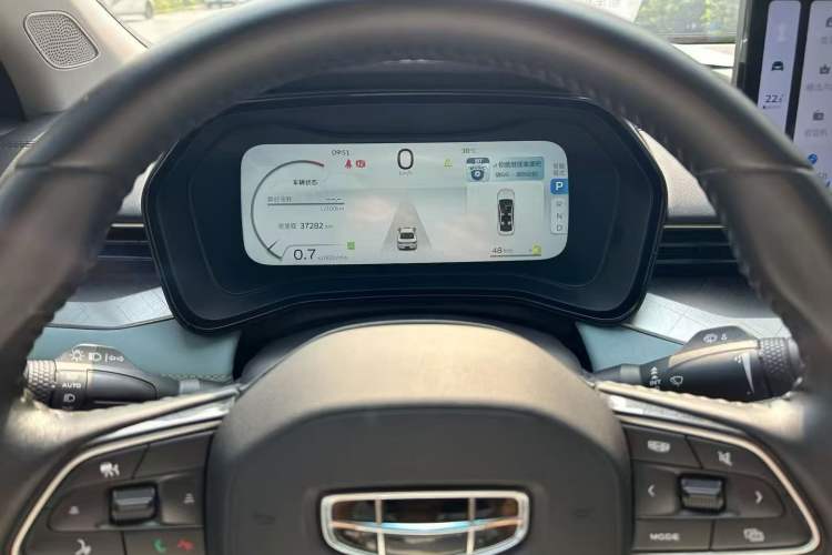 Used Geely Auto Emgrand L 2022 1.4T CVT Ultimate Model Odometer Close Up