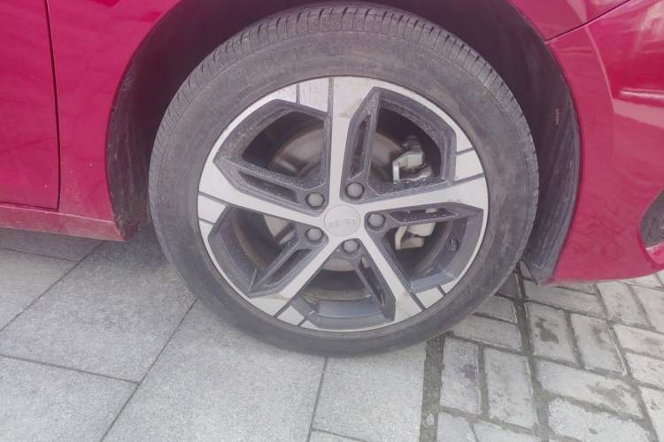 Used Geely Auto Emgrand L 2022 1.4T CVT Ultimate Model Right Front Wheel Hub