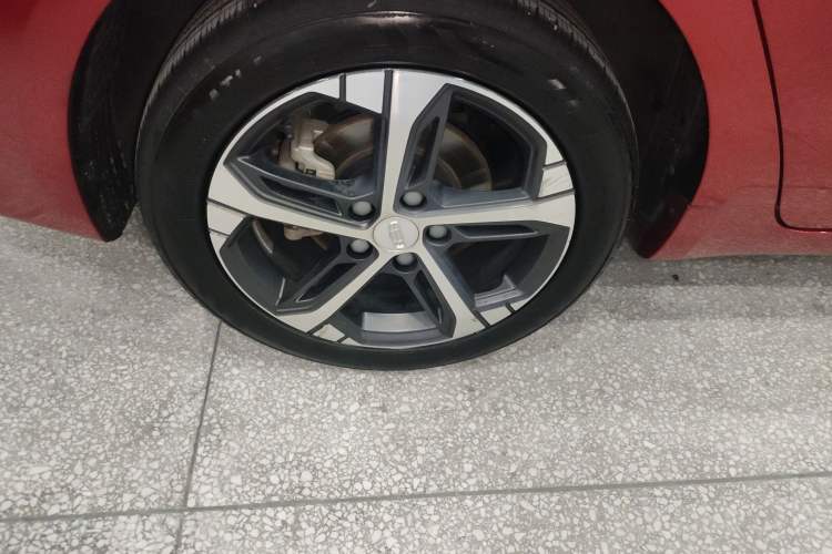 Used Geely Auto Emgrand L 2022 1.4T CVT Ultimate Model Right Rear Wheel Hub