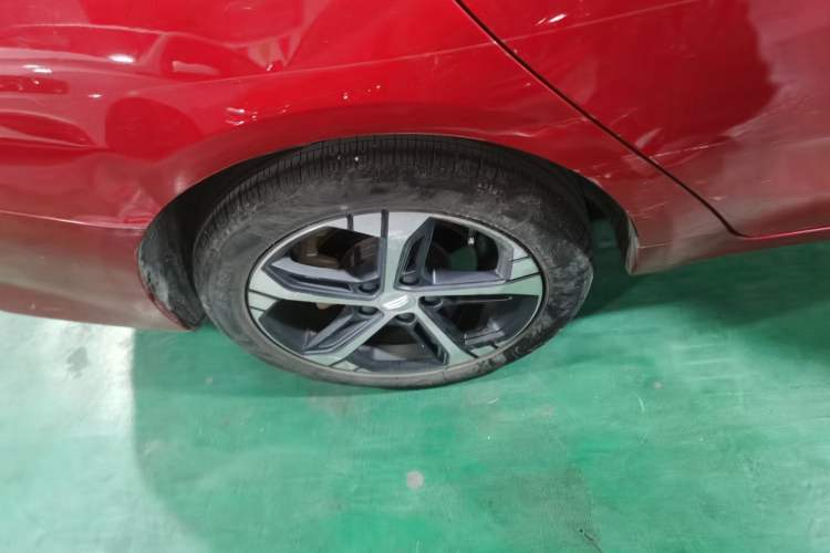 Used Geely Auto Emgrand L 2022 1.4T CVT Flagship Edition Right Rear Wheel Hub