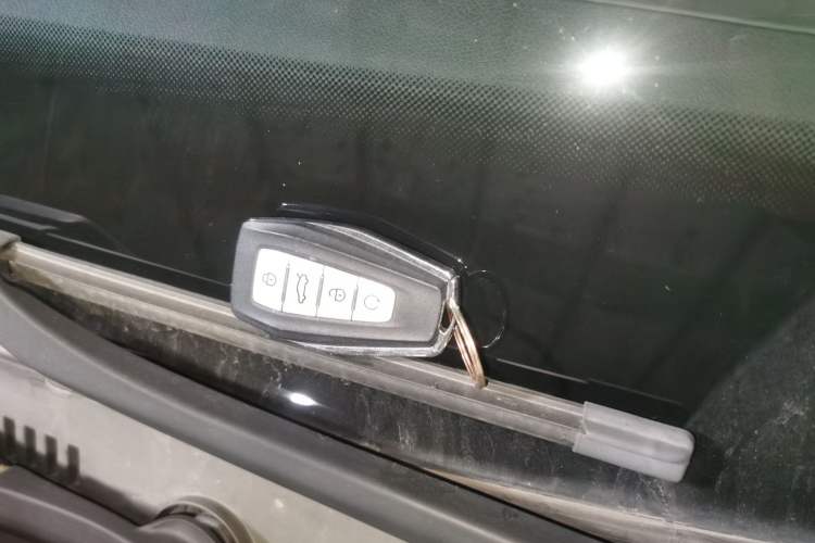 Used Geely Auto Emgrand L 2022 1.4T CVT Flagship Edition Vehicle Key