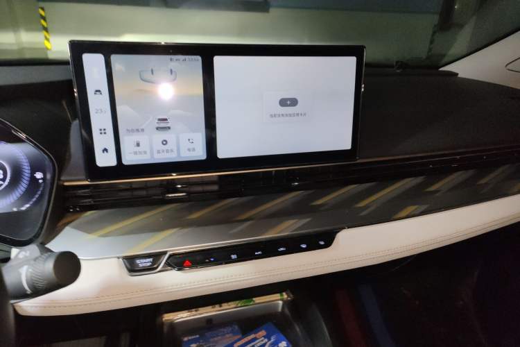 Used Geely Auto Emgrand L 2022 1.4T CVT Flagship Edition Audio And AC Panel