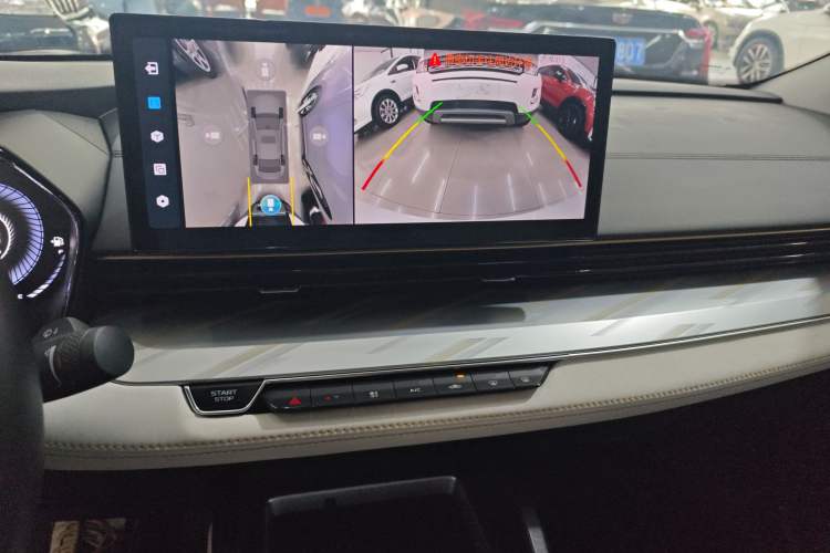 Used Geely Auto Emgrand L 2022 1.4T CVT Flagship Edition Audio And AC Panel
