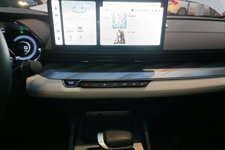 Used Geely Auto Emgrand L 2022 1.4T CVT Flagship Edition Audio And AC Panel