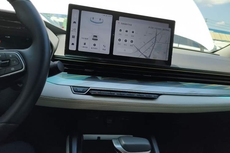 Used Geely Auto Emgrand L 2022 1.4T CVT Flagship Edition Audio And AC Panel