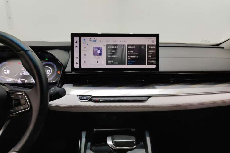Used Geely Auto Emgrand L 2022 1.4T CVT Flagship Edition Audio And AC Panel