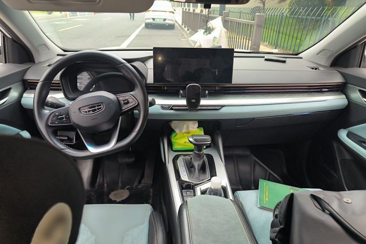 Used Geely Auto Emgrand L 2022 1.4T CVT Ultimate Model Center Console