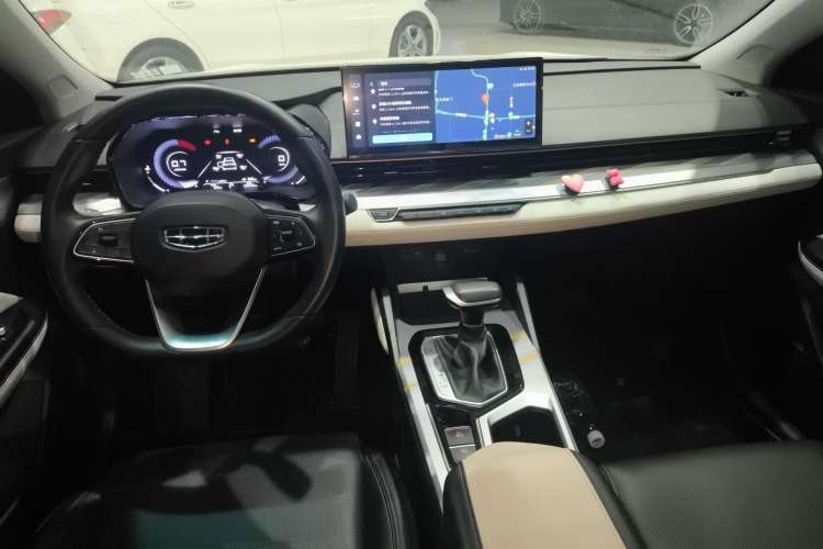Used Geely Auto Emgrand L 2022 1.4T CVT Flagship Edition Center Console