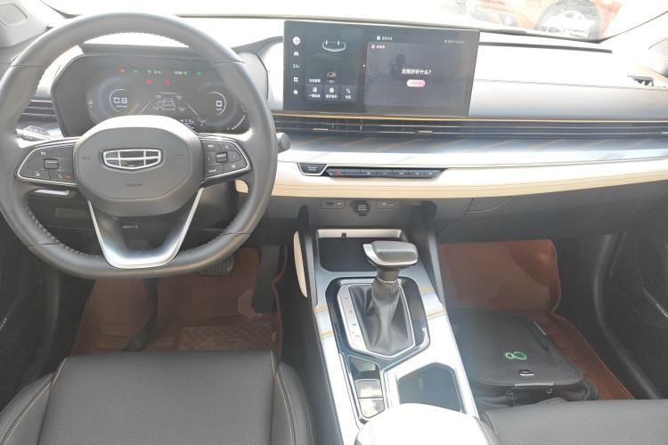 Used Geely Auto Emgrand L 2022 1.4T CVT Flagship Edition Center Console