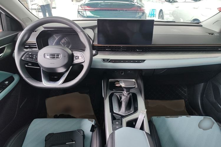 Used Geely Auto Emgrand L 2022 1.4T CVT Ultimate Model Center Console