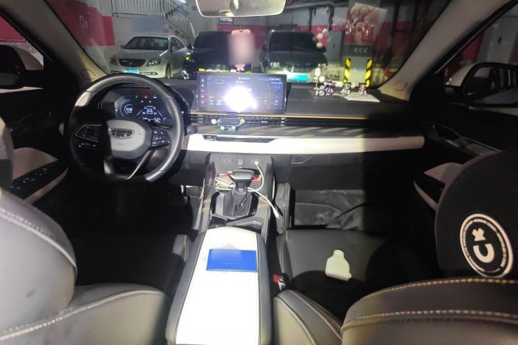 Used Geely Auto Emgrand L 2022 1.4T CVT Flagship Edition Center Console