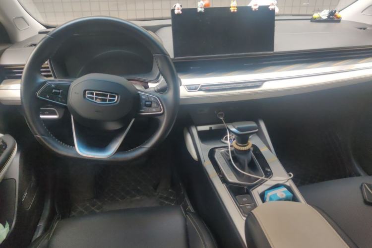 Used Geely Auto Emgrand L 2022 1.4T CVT Flagship Edition Center Console