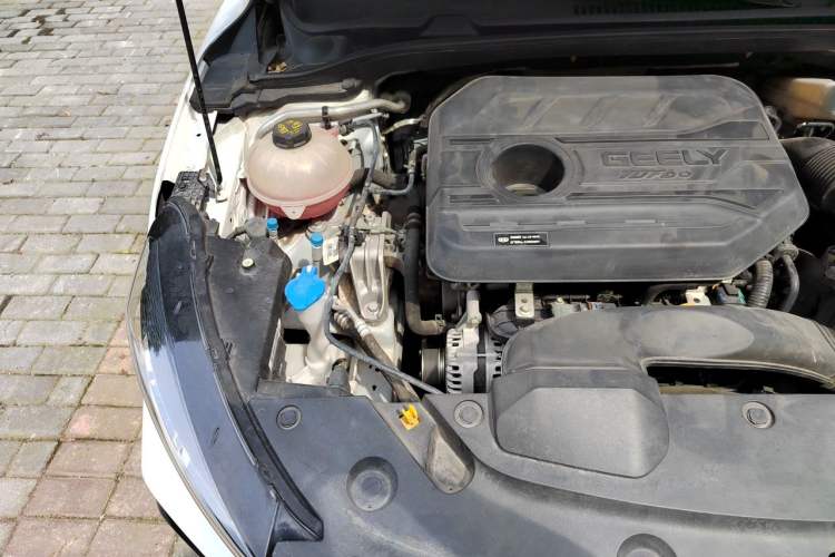 Used Geely Auto Emgrand L 2022 1.4T CVT Flagship Edition Engine Bay Right