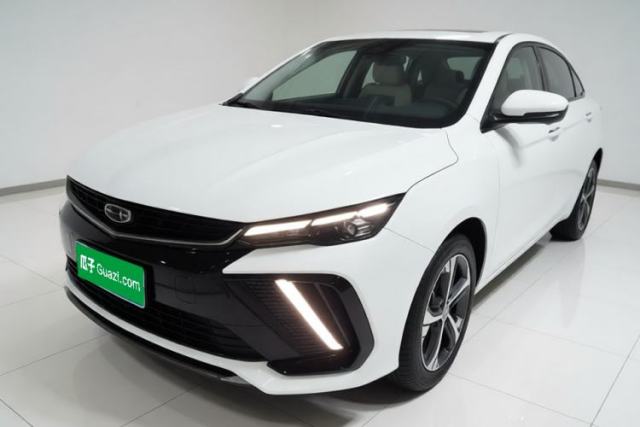 Geely Auto Emgrand L 2022 1.4T CVT Flagship Edition usado