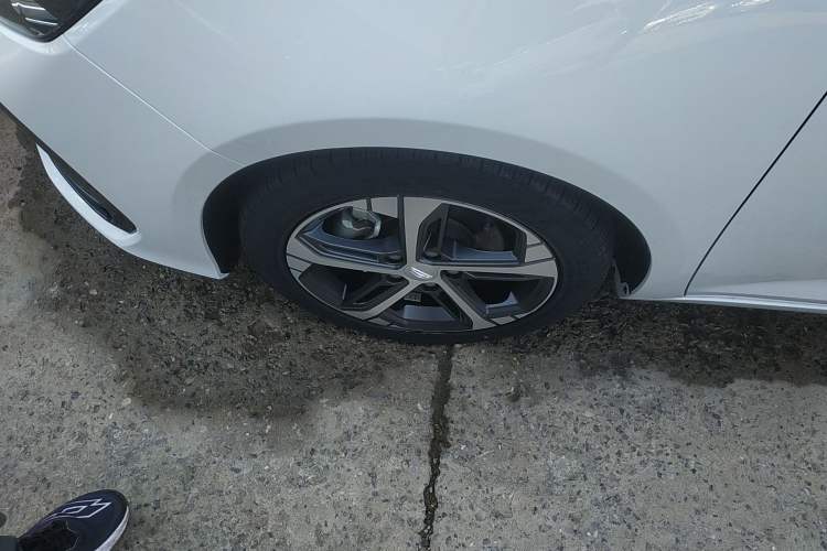 Used Geely Auto Emgrand L 2022 1.4T CVT Flagship Edition Exterior 2