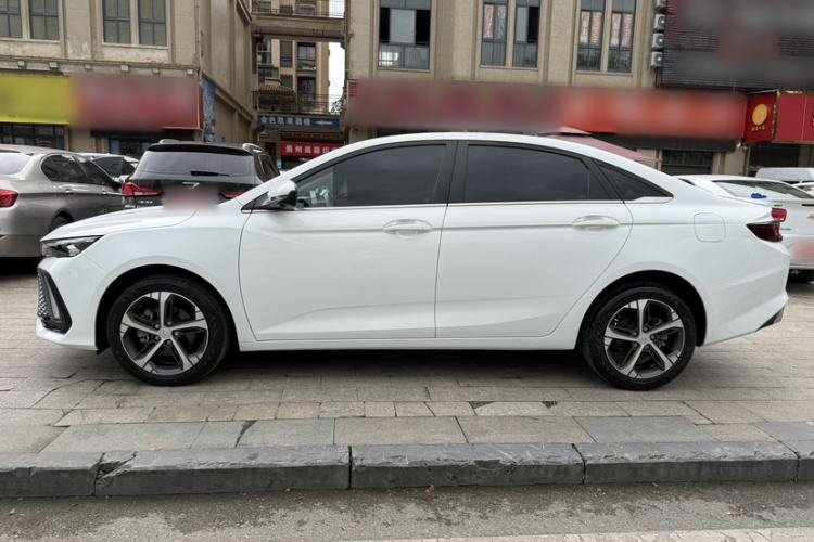 Used Geely Auto Emgrand L 2022 1.4T CVT Flagship Edition Exterior 2