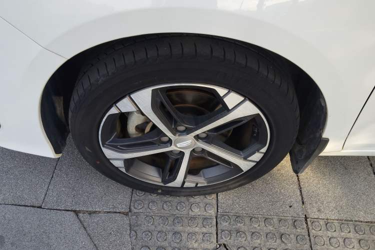 Used Geely Auto Emgrand L 2022 1.4T CVT Flagship Edition Exterior 3