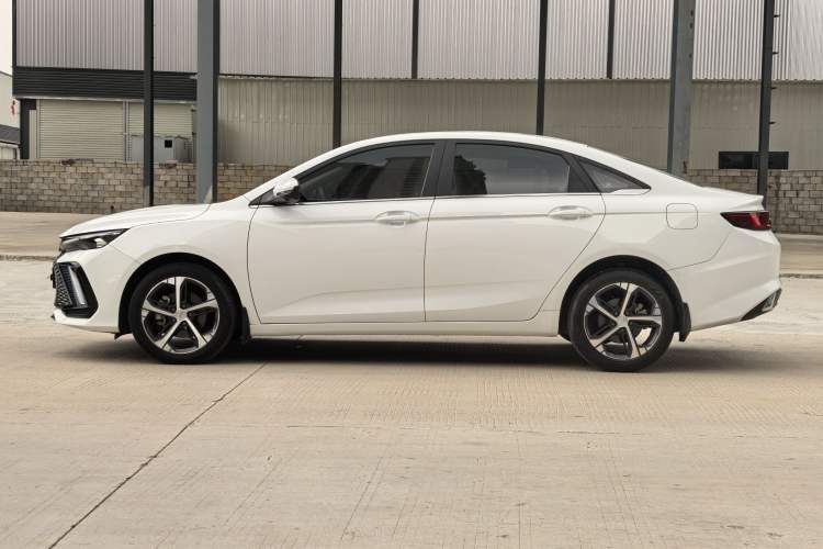 Used Geely Auto Emgrand L 2022 1.4T CVT Flagship Edition Exterior 3