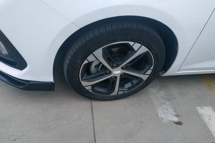 Used Geely Auto Emgrand L 2022 1.4T CVT Ultimate Model Exterior 6