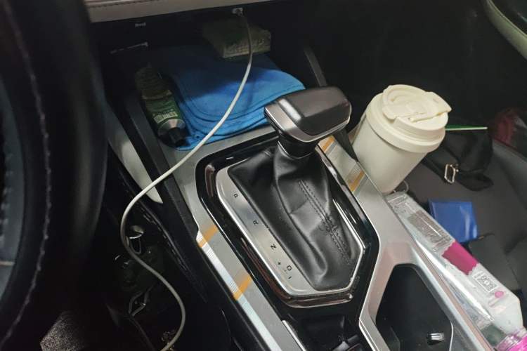 Used Geely Auto Emgrand L 2022 1.4T CVT Flagship Edition Gear Lever