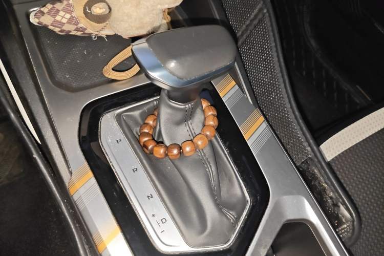 Used Geely Auto Emgrand L 2022 1.4T CVT Flagship Edition Gear Lever