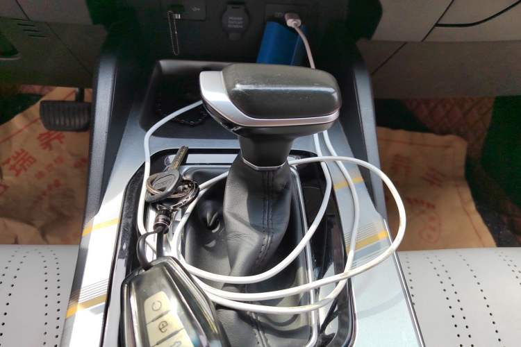 Used Geely Auto Emgrand L 2022 1.4T CVT Flagship Edition Gear Lever