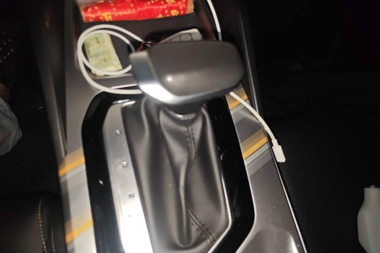 Used Geely Auto Emgrand L 2022 1.4T CVT Flagship Edition Gear Lever