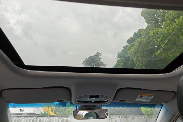 Used Geely Auto Emgrand L 2022 1.4T CVT Ultimate Model Headliner