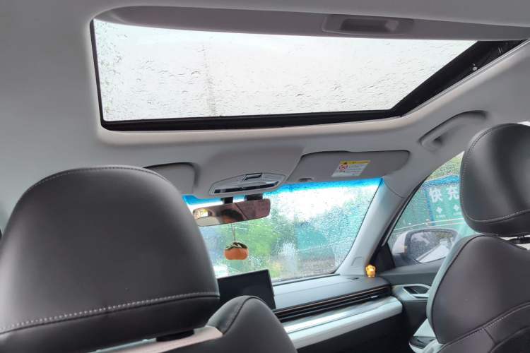 Used Geely Auto Emgrand L 2022 1.4T CVT Flagship Edition Headliner