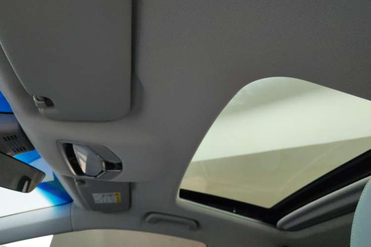 Used Geely Auto Emgrand L 2022 1.4T CVT Ultimate Model Headliner