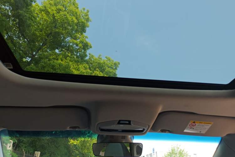 Used Geely Auto Emgrand L 2022 1.4T CVT Ultimate Model Headliner