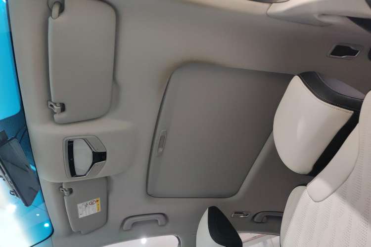 Used Geely Auto Emgrand L 2022 1.4T CVT Flagship Edition Headliner