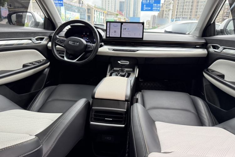 Used Geely Auto Emgrand L 2022 1.4T CVT Flagship Edition Interior 1