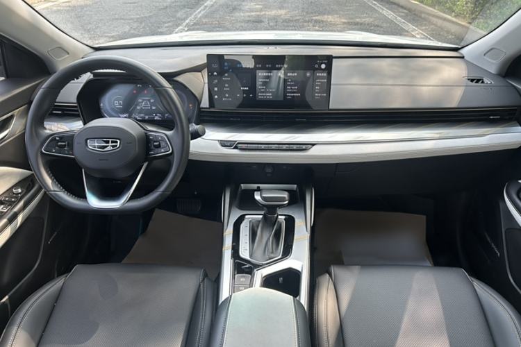 Used Geely Auto Emgrand L 2022 1.4T CVT Flagship Edition Interior 10