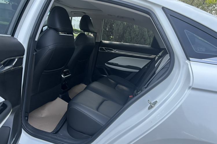 Used Geely Auto Emgrand L 2022 1.4T CVT Flagship Edition Interior 11