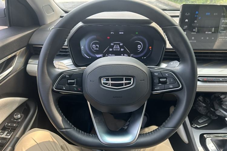 Used Geely Auto Emgrand L 2022 1.4T CVT Flagship Edition Interior 14
