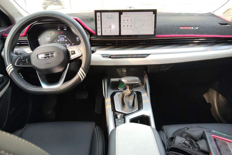 Used Geely Auto Emgrand L 2022 1.4T CVT Flagship Edition Interior 2