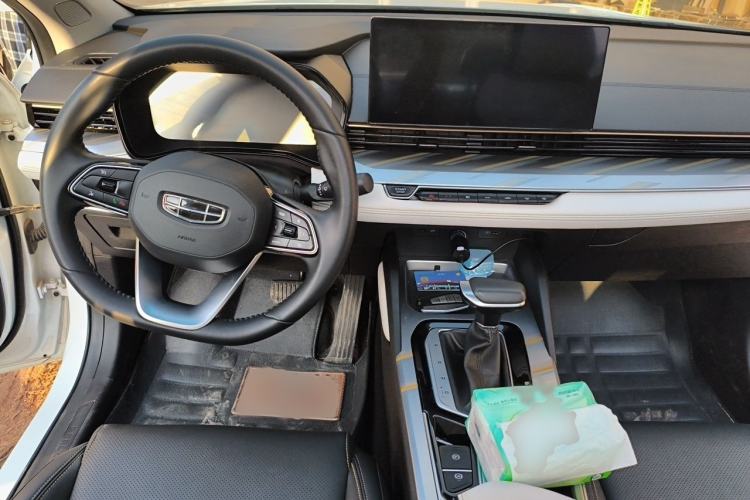 Used Geely Auto Emgrand L 2022 1.4T CVT Flagship Edition Interior 2