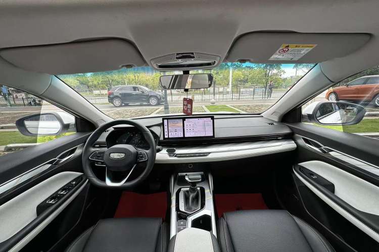 Used Geely Auto Emgrand L 2022 1.4T CVT Flagship Edition Interior 2