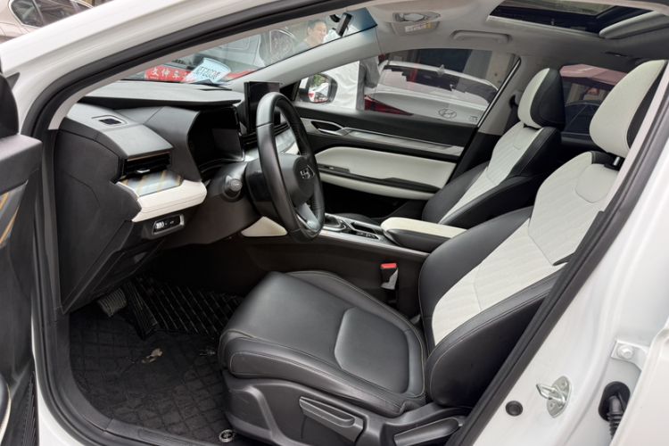 Used Geely Auto Emgrand L 2022 1.4T CVT Flagship Edition Interior 2
