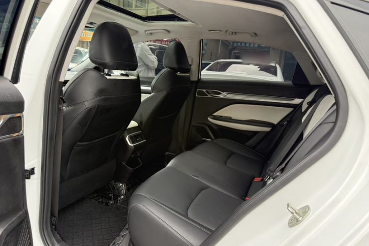 Used Geely Auto Emgrand L 2022 1.4T CVT Flagship Edition Interior 3