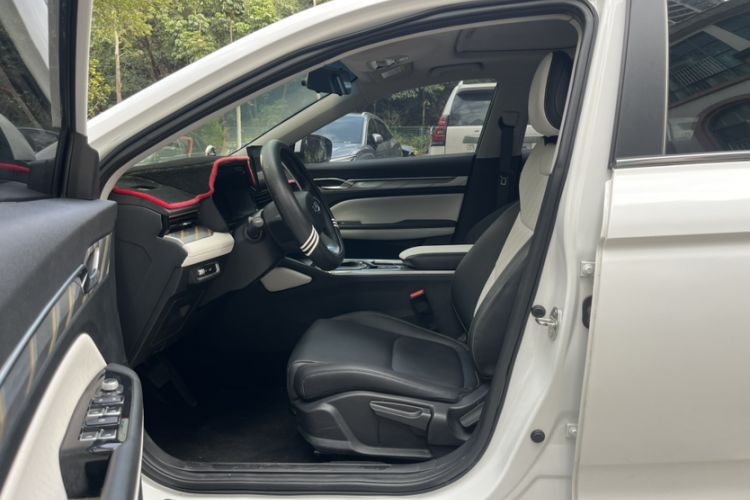 Used Geely Auto Emgrand L 2022 1.4T CVT Flagship Edition Interior 7