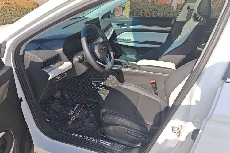 Used Geely Auto Emgrand L 2022 1.4T CVT Flagship Edition Left Front Seat