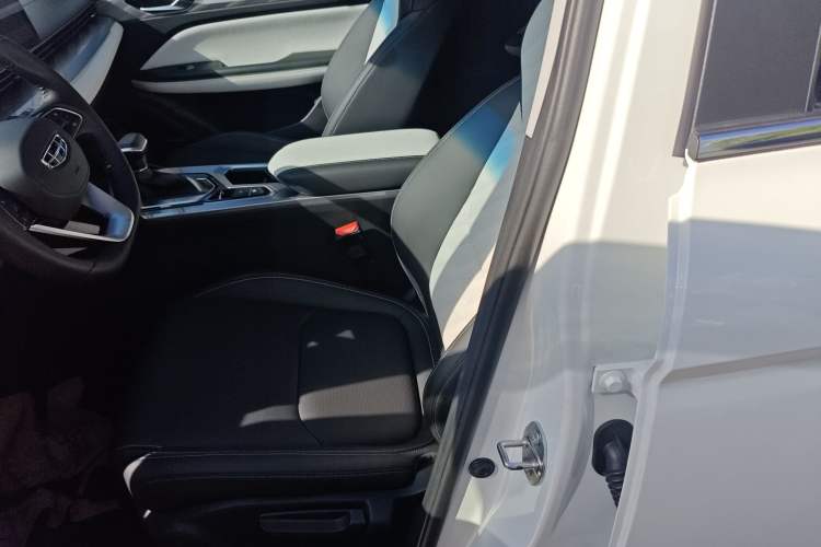 Used Geely Auto Emgrand L 2022 1.4T CVT Flagship Edition Left Front Seat