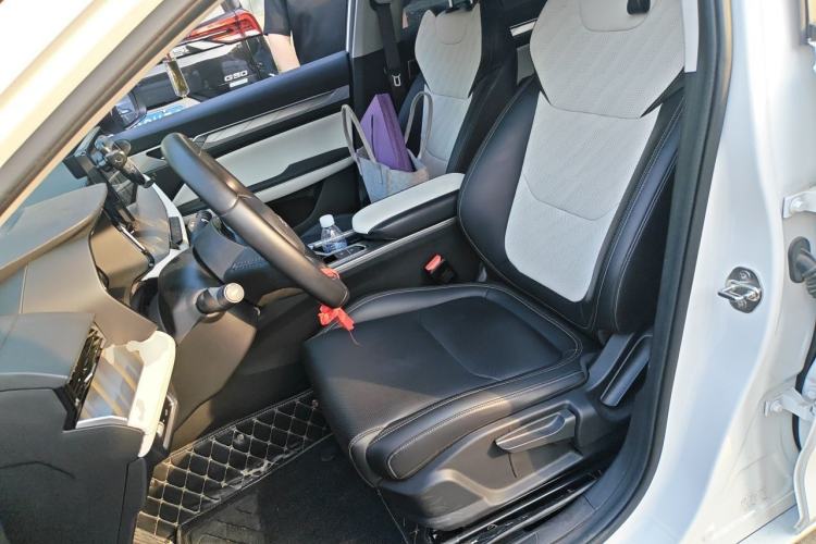 Used Geely Auto Emgrand L 2022 1.4T CVT Flagship Edition Left Front Seat