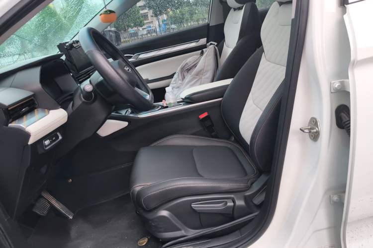 Used Geely Auto Emgrand L 2022 1.4T CVT Flagship Edition Left Front Seat