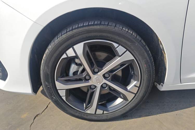 Used Geely Auto Emgrand L 2022 1.4T CVT Flagship Edition Left Front Wheel Hub